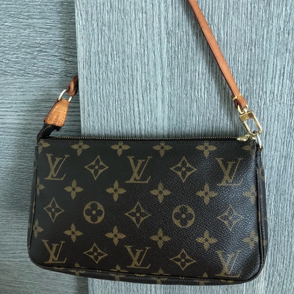 SOLD - Picture 2 of 10